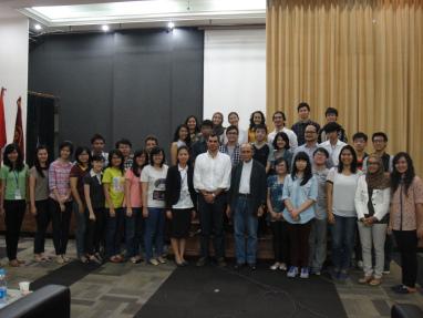 Cities South of Cancer conducts an urban workshop on public space in Jakarta 